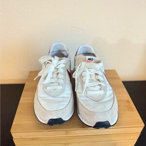 Nike Cream and Red Waffle Trainer 2